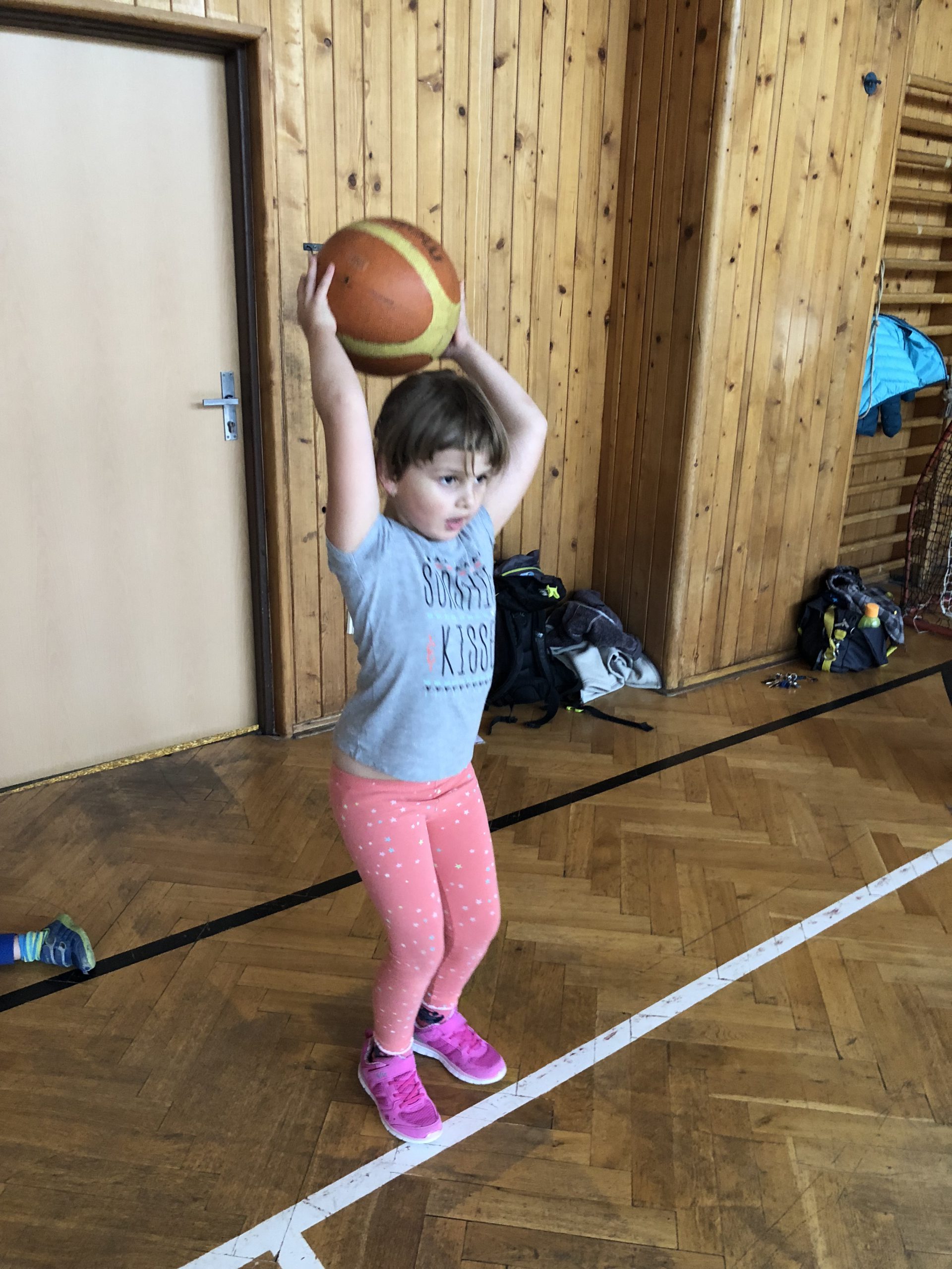 Máme možnost dalšího prostoru a pokoušíme se o dodatečném zařazení lekce Volejbal/basketbal/házená  – MÍČOVÉ HRY do našeho rozvrhu – ať si každý může přijít na své! Lekce jsou určeny pro […]
